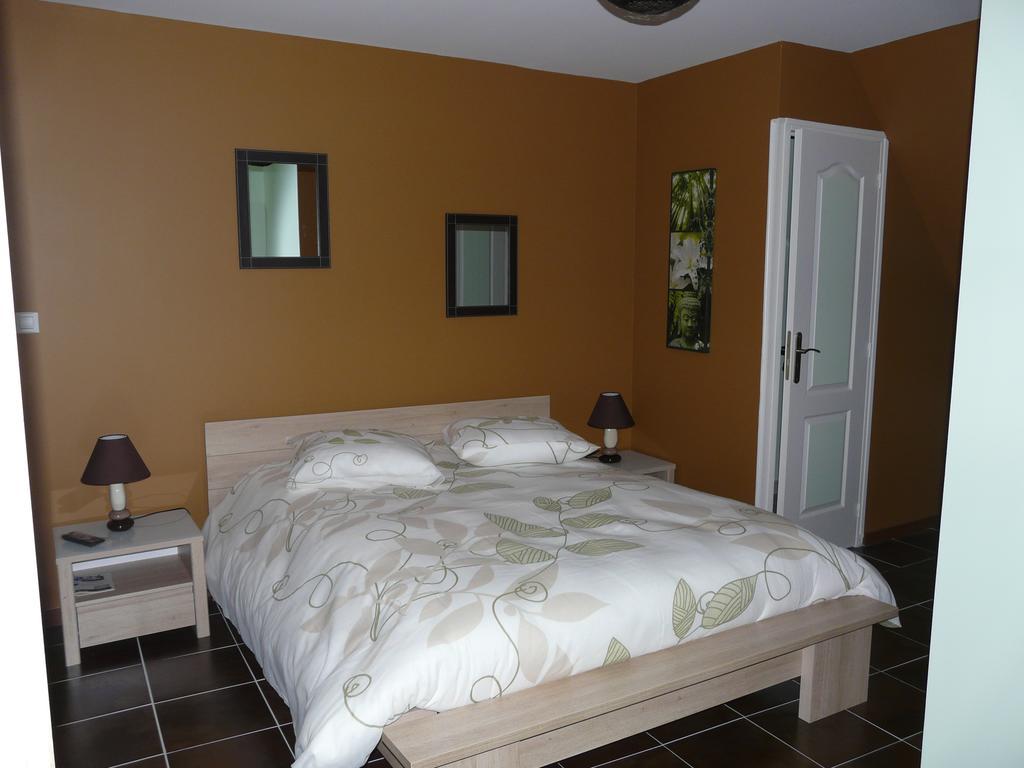 La Bergerie Bed & Breakfast Suevres Room photo
